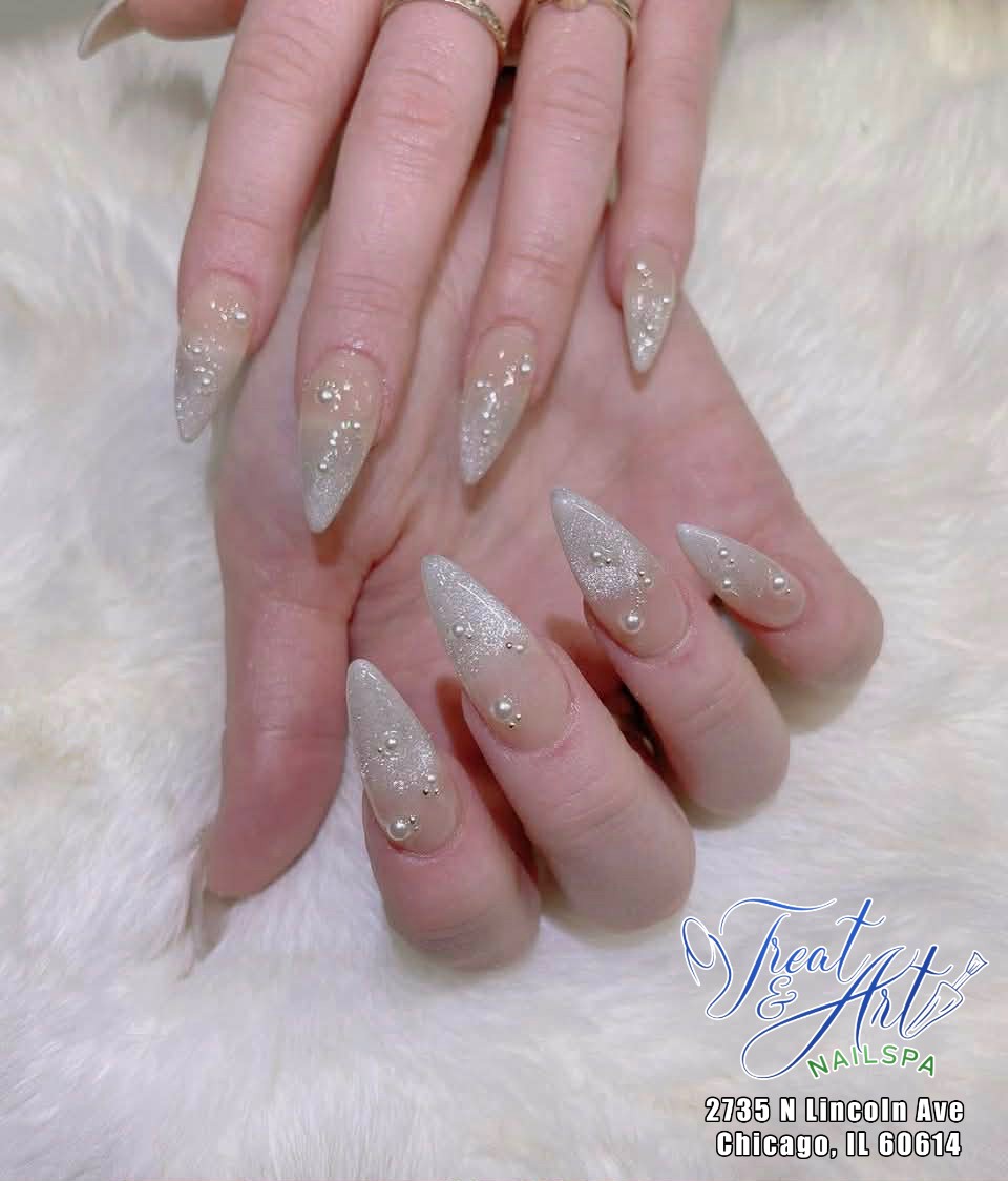 Treat & Art Nail Spa